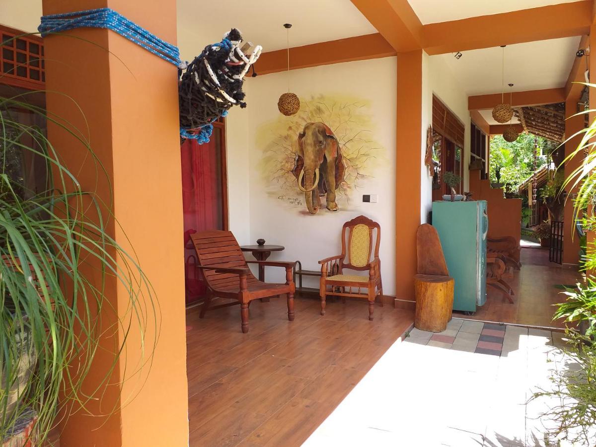 Mc Queen Homestay เอลลา ภายนอก รูปภาพ